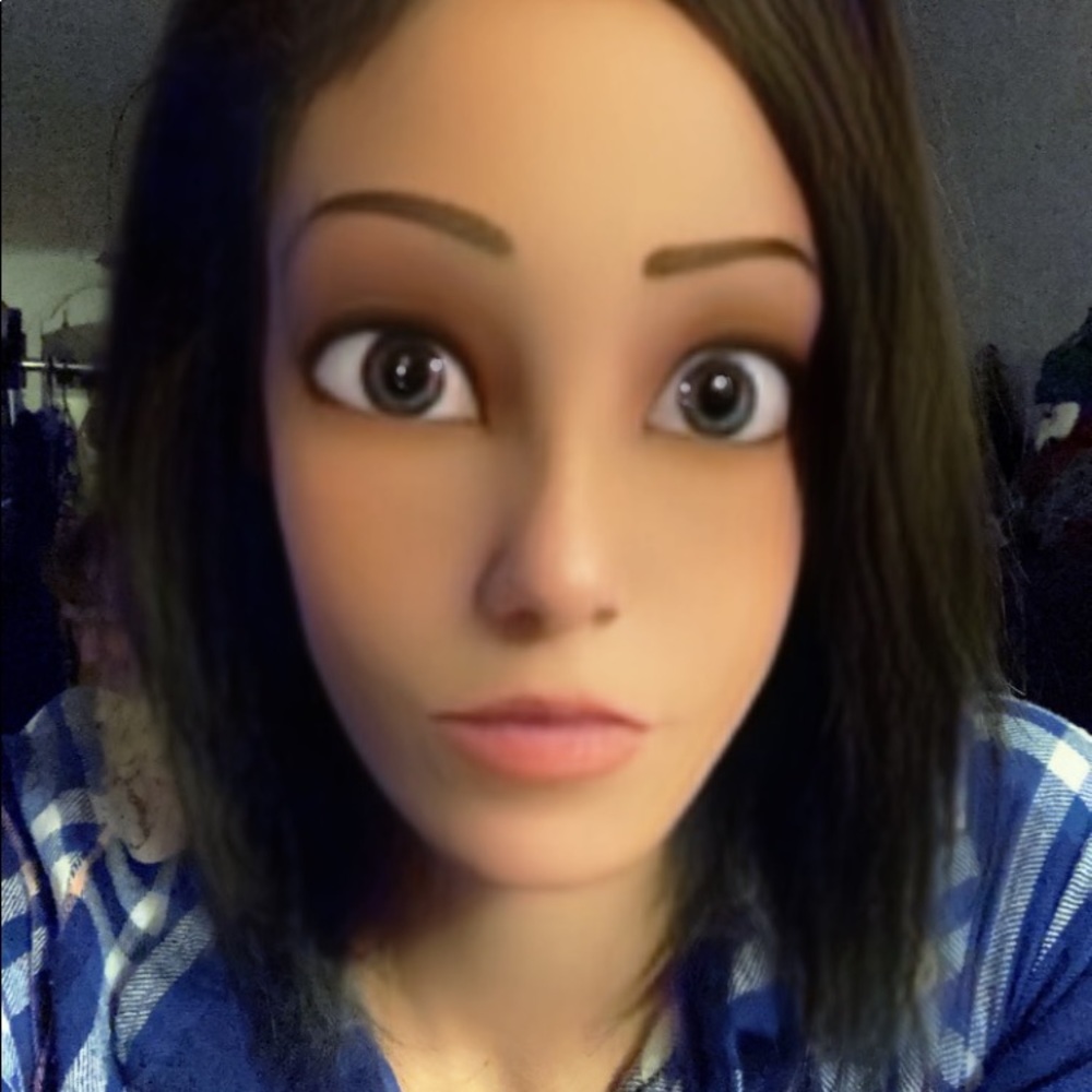 Meet your Posher, Ashley